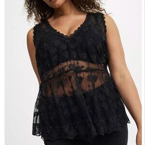 NWT Torrid Lace V-Neck Tank